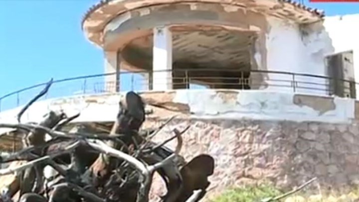 Μάτι: Το μοιραίο οικόπεδο όπου κάηκαν 26 άνθρωποι – Τι λέει η ιδιοκτήτρια δύο χρόνια μετά την τραγωδία