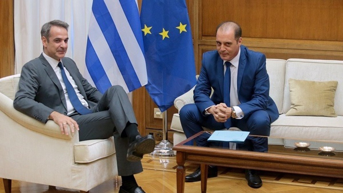 Βελόπουλος μετά τη συνάντηση με Μητσοτάκη: Ομονοούντες οι Έλληνες κερδίζουν και το πιο ισχυρό τείχος