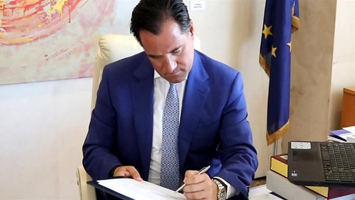 Νέο κεφάλαιο στις σχέσεις της Ελλάδας με τα Ηνωμένα Αραβικά Εμιράτα: Υπεγράφησαν 5 συμφωνίες