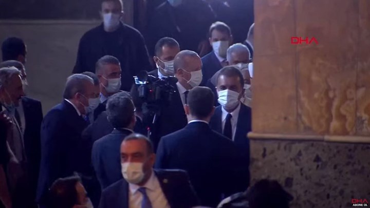 Στην Αγία Σοφία ο Ερντογάν – ΦΩΤΟ