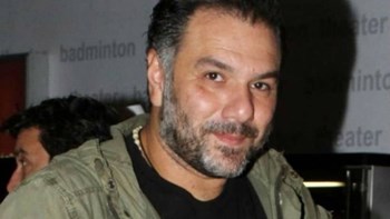 Γρηγόρης Αρναούτογλου: Μας στέλνει καλοκαιρινές ευχές από την ξαπλώστρα του – ΦΩΤΟ