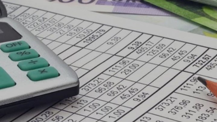 Εισφορά έως 220 ευρώ για αμειβόμενους με απόδειξη δαπάνης – Ποιοι μπορούν να κλείσουν το μπλοκάκι