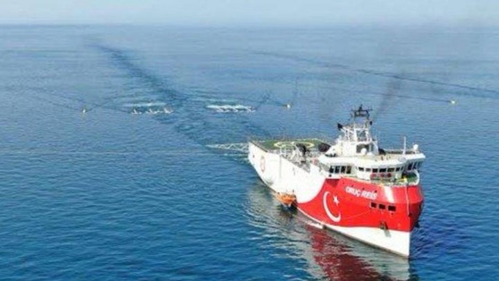 Σε επαγρύπνηση οι Ένοπλες Δυνάμεις μέχρι να λήξει η Navtex – Τα σημάδια αποκλιμάκωσης  και τα τουρκικά “παιχνίδια” στο Twitter