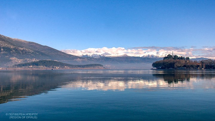 Ιωάννινα: Έπιασε ψάρι βάρους 40 κιλών στη λίμνη Παμβώτιδα – ΦΩΤΟ
