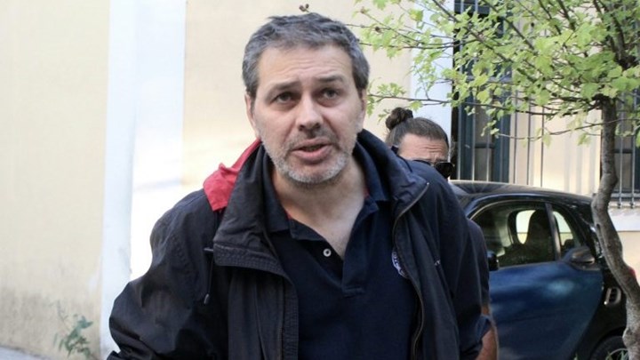 Πυροβόλησαν τον Στέφανο Χίο – Νοσηλεύεται στο ΚΑΤ – BINTEO