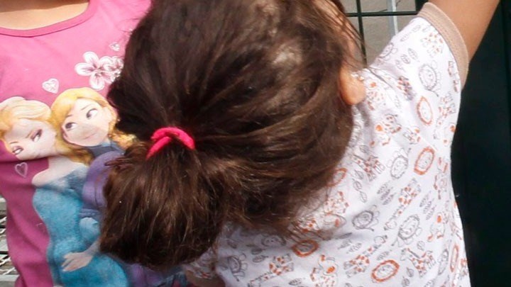 Έρχονται οι «νταντάδες της γειτονιάς» – Επιδοτούμενη φύλαξη παιδιών έως 12 ετών