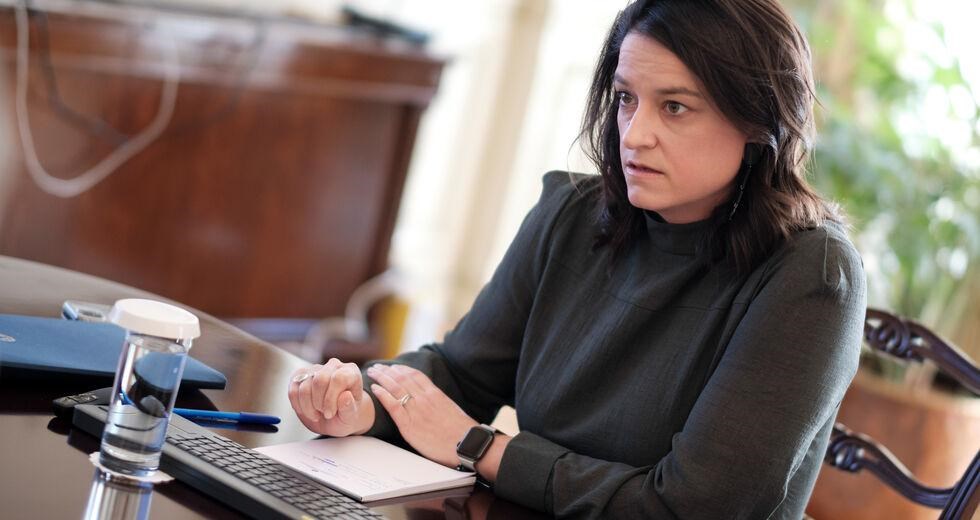 Κεραμέως: Τα επικρατέστερα σενάρια για το άνοιγμα των σχολείων – ΒΙΝΤΕΟ