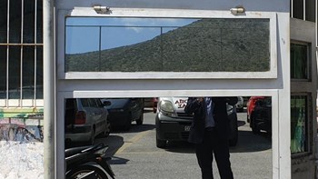 Θεσσαλονίκη: Πήγε στο Αστυνομικό Τμήμα για να βγάλει ταυτότητα και πέθανε – ΒΙΝΤΕΟ