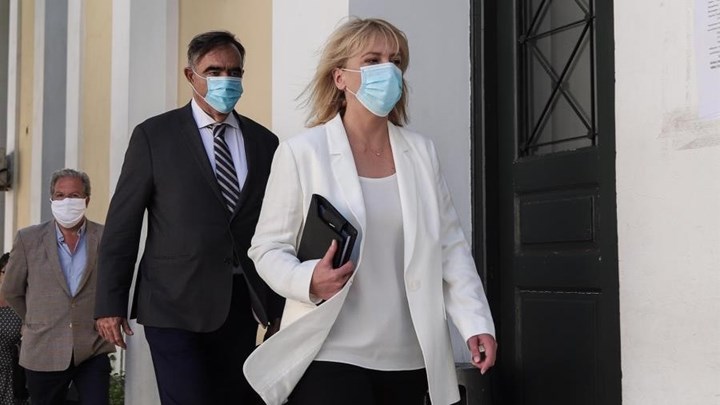 Μάτι: Προθεσμία να απολογηθεί τον Σεπτέμβριο πήρε η Ρένα Δούρου – Τι δηλώνει