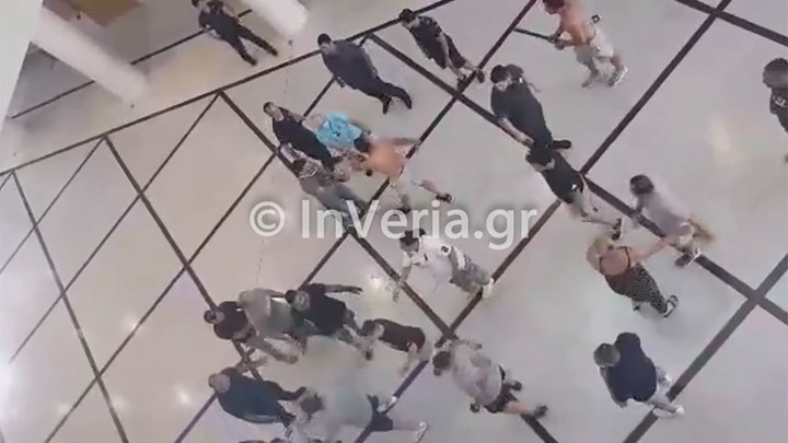 Βέροια: Άγριο ξύλο στο Δικαστικό Μέγαρο – ΒΙΝΤΕΟ