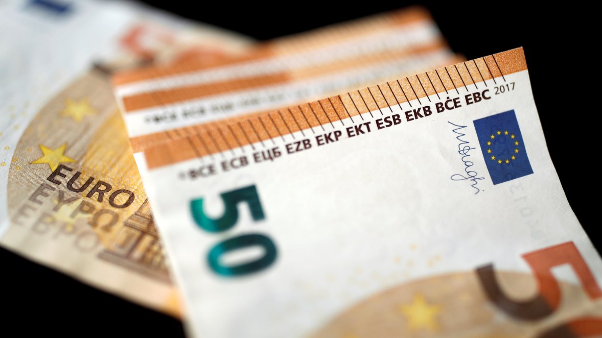 Συντάξεις και επιδόματα: Ποια καταβάλλονται έως την Παρασκευή