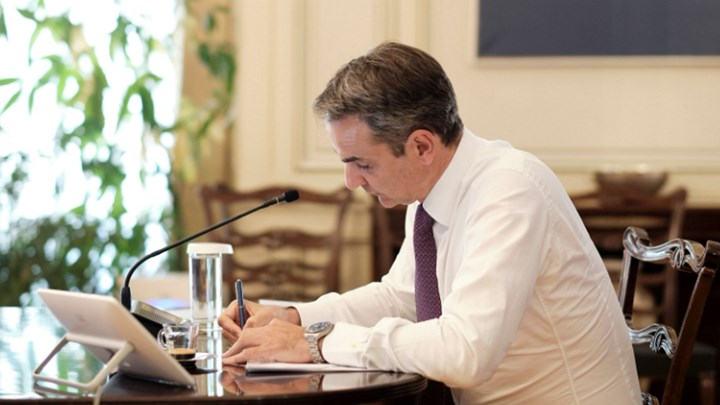 Τηλεδιάσκεψη υπό τον Μητσοτάκη για τον κορονοϊό