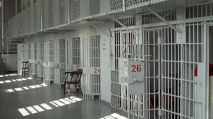 Έρευνες στις φυλακές Νιγρίτας και Χανίων: Βρέθηκαν αυτοσχέδια μαχαίρια και μεταλλική λάμα