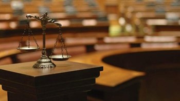 Κορονοϊός: Την τήρηση των μέτρων προστασίας στα δικαστήρια ζητούν δικηγόροι και δικαστές