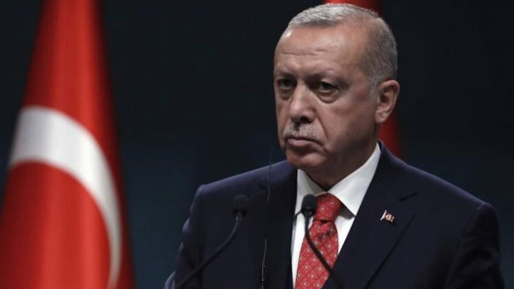 Προκαλεί ο Ερντογάν για το Ορούτς Ρέις: Δεν θα επιτρέψουμε να μας εγκλωβίσουν στις ακτές μας
