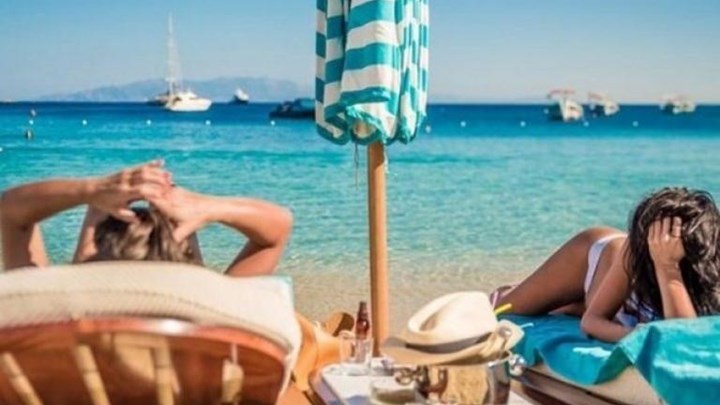 Εγκώμια του CNN για την Ελλάδα: Είναι ο καλύτερος προορισμός για διακοπές αυτή τη στιγμή
