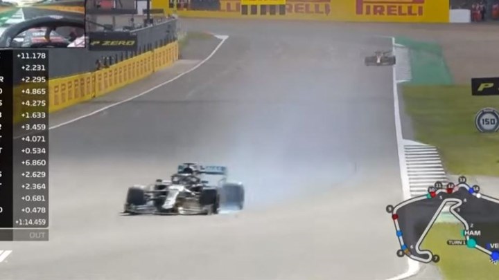 F1: Επίδειξη δύναμης από τον Χάμιλτον – Τερμάτισε με σκασμένο λάστιχο -ΒΙΝΤΕΟ