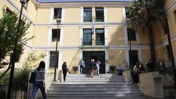 Απέδρασε κρατούμενος από την Ευελπίδων