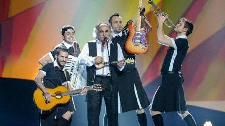 Αγάθωνας Ιακωβίδης: Όταν “ταξίδεψε” το ρεμπέτικο στην Ευρώπη – ΒΙΝΤΕΟ