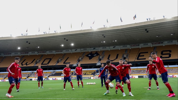 Το σχόλιο του Χρήστου Μεγγλίδη για το “Γουλβς-Ολυμπιακός”: «Άδεια» πόλη, «άδειο» γήπεδο, «γεμάτος» για πρόκριση