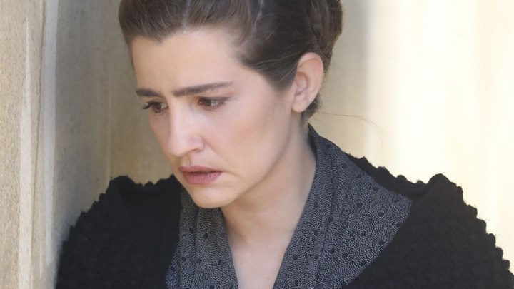 Άγριες Μέλισσες: Οι δύσκολες ώρες της Ελένης στη φυλακή και ο άνθρωπος που θα τη σώσει