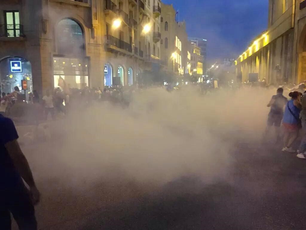 Λίβανος: Δακρυγόνα εναντίον αντικυβερνητικών διαδηλωτών στη Βηρυτό – ΒΙΝΤΕΟ