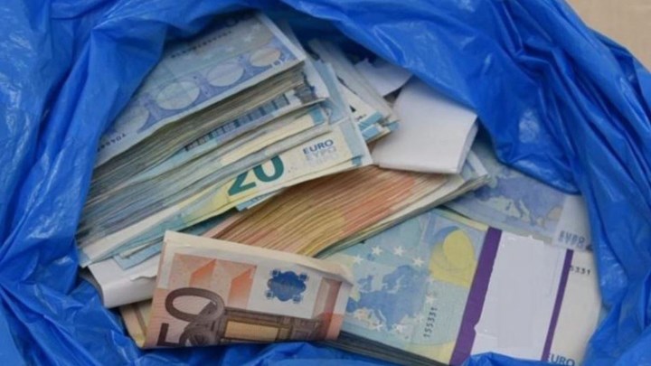 Απατεώνας πήρε από ηλικιωμένους πάνω από 133 χιλιάδες ευρώ – Πώς τους έπειθε