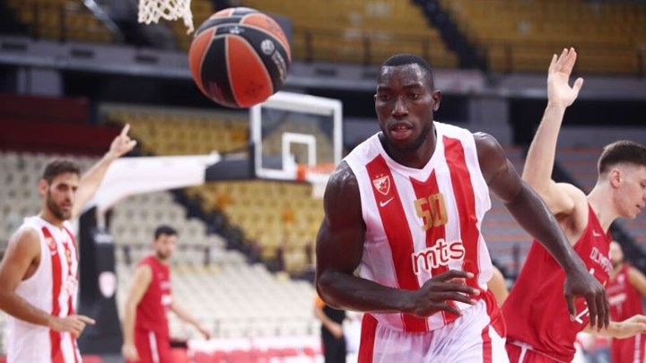 Τραγωδία στον Ερυθρό Αστέρα: «Έσβησε» στο παρκέ ο Ότζο