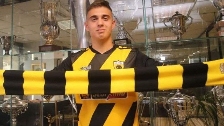 ΑΕΚ: Ανακοίνωσε τον 20χρονο Πέταρ Καρακλάγιτς – ΒΙΝΤΕΟ