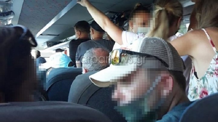 Κορονοϊός-Χανιά: Οι αποστάσεις πήγαν… περίπατο σε λεωφορεία του ΚΤΕΛ – ΦΩΤΟ