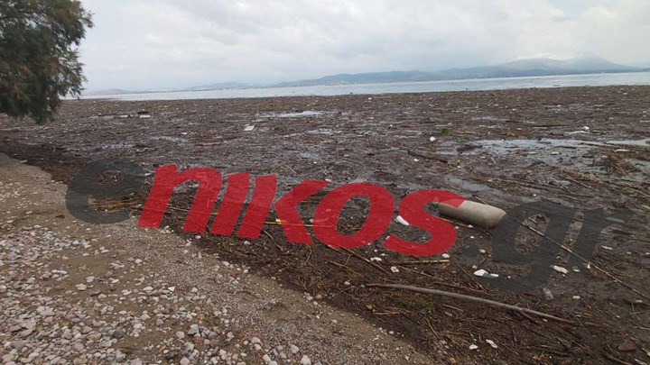 Κακοκαιρία: Καταστράφηκε η παραλία στο Δήλεσι Βοιωτίας – ΦΩΤΟ αναγνώστη