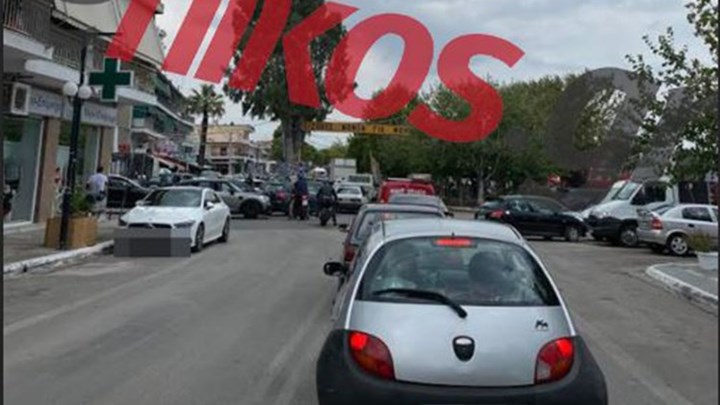 Κόπηκε στα δύο η Εύβοια – Ουρές χιλιομέτρων στο λιμάνι του Ωρωπού – ΦΩΤΟ αναγνώστη