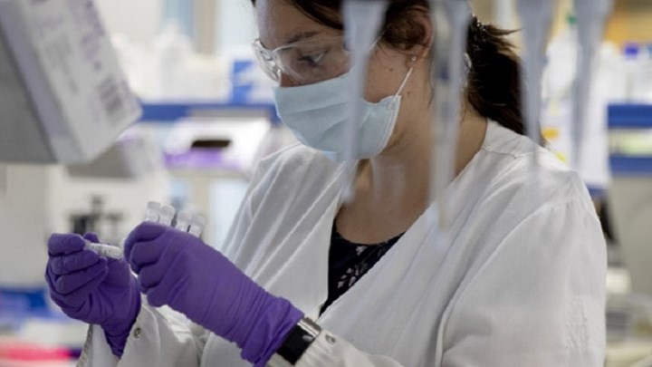 Έναρξη κλινικών δοκιμών ενός νέου φαρμάκου με δράση έναντι του SARS-CoV-2