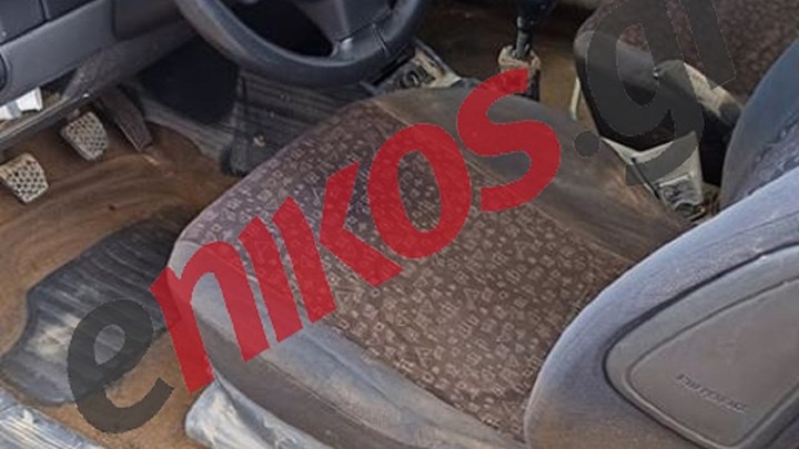 Εύβοια: Με σοβαρές ζημιές τα αυτοκίνητα κατοίκων και τουριστών – Αναμένουν την οδική βοήθεια  – ΦΩΤΟ αναγνώστη