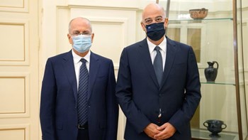 Συνάντηση Δένδια με τον πρέσβη του Ισραήλ – Συζητήθηκε η τουρκική παραβατικότητα