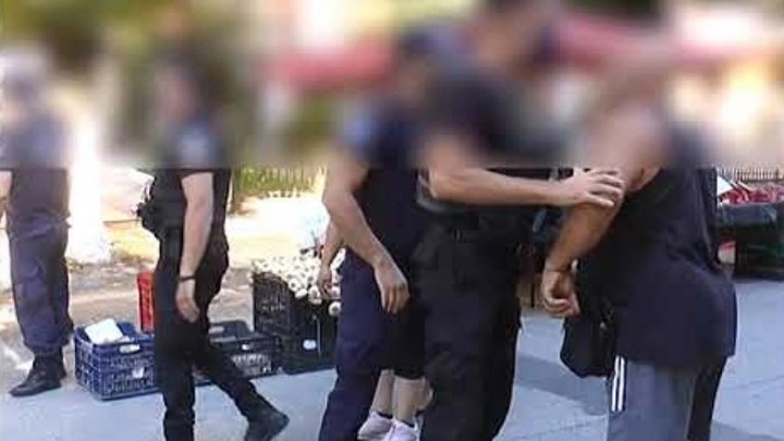 Κορονοϊός: Ένταση μεταξύ αστυνομικών και πολιτών σε λαϊκή στις Σέρρες για τη χρήση μάσκας – ΒΙΝΤΕΟ