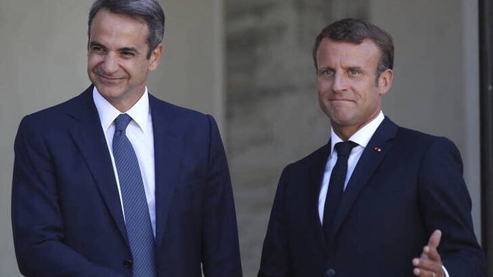 Το “ευχαριστώ” Μητσοτάκη στον Γάλλο πρόεδρο για την αλληλεγγύη