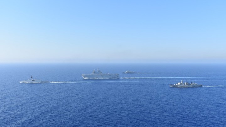 Ελληνογαλλική “ασπίδα” στη Μεσόγειο: Ναυτική άσκηση στην περιοχή της παράνομης τουρκικής NAVTEX