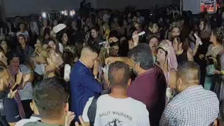 Κορονοϊός: Επέμβαση της Αστυνομίας σε γάμο στην Αλεξανδρούπολη – Προσήχθησαν γαμπρός και πεθερός