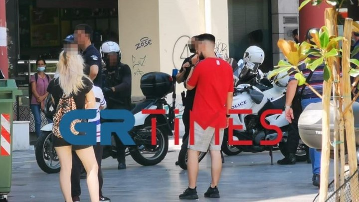 Θεσσαλονίκη: Συμπλοκή ατόμων στο κέντρο της πόλης – ΦΩΤΟ