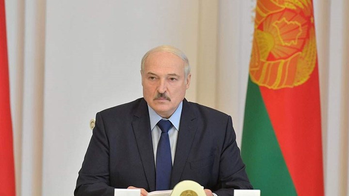 Λευκορωσία-Λουκασένκο: Δεν είμαι άγιος – Προσφέρεται να παραδώσει την εξουσία έπειτα από δημοψήφισμα