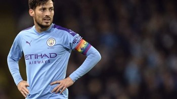 Μάντσεστερ Σίτι: Τιμά τον Νταβίντ Σίλβα με άγαλμα έξω από το “Etihad”