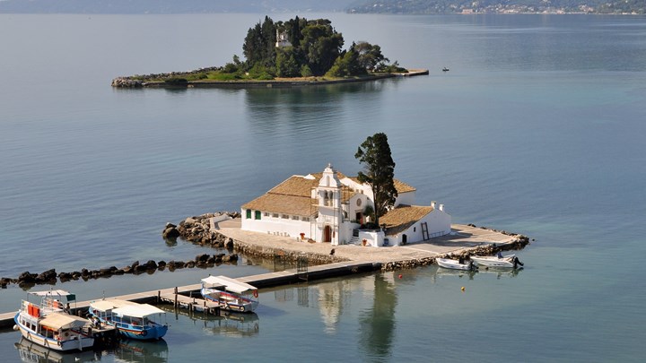 Κέρκυρα: Βουτιά θανάτου για Βρετανό τουρίστα από μπαλκόνι ξενοδοχείου