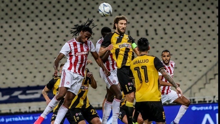 ΑΕΚ-Ολυμπιακός: Με τα περσινά ρόστερ στον τελικό του κυπέλλου