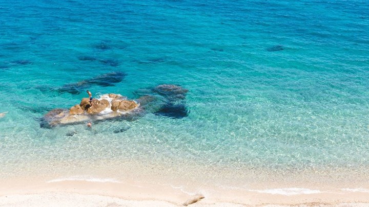 Καιρός για παραλία σήμερα – Σε ποιες περιοχές το θερμόμετρο θα αγγίξει τους 37 βαθμούς