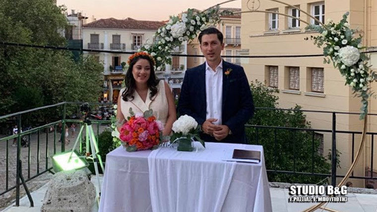 Παύλος Χρηστίδης: Γαμπρός ντύθηκε ο εκπρόσωπος Τύπου του ΚΙΝΑΛ – ΦΩΤΟ