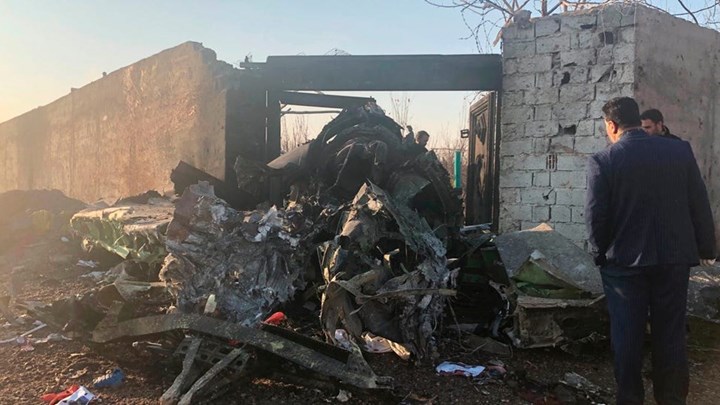 Κατάρριψη Boeing στο Ιράν: Τα μαύρα κουτιά “μίλησαν”- Το χτύπησαν δύο πύραυλοι μέσα σε 25 δευτερόλεπτα