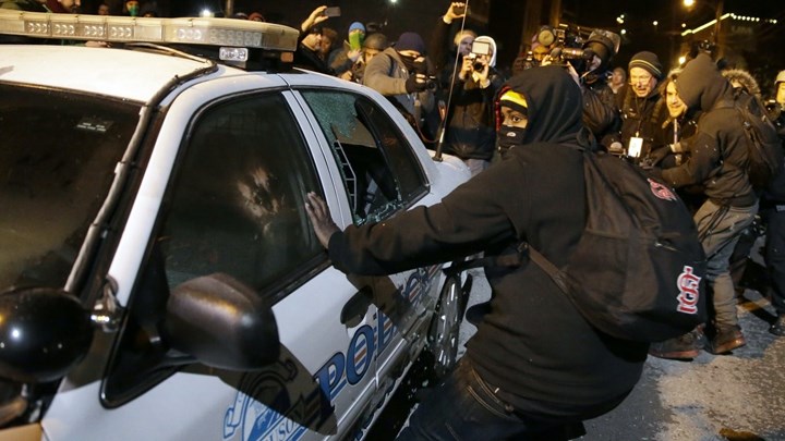 Οργή στις ΗΠΑ μετά τον πυροβολισμό Αφροαμερικανού από αστυνομικό στο Ουισκόνσιν – ΒΙΝΤΕΟ