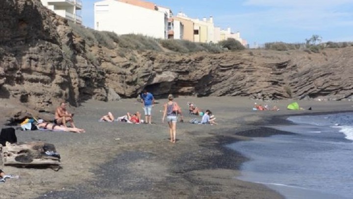 Γαλλία: “Χτυπήθηκε” από κορονοϊό θέρετρο γυμνιστών – Τουλάχιστον 100 θετικοί