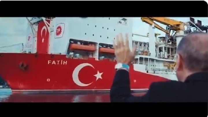 Το “τερμάτισε” η τουρκική προπαγάνδα: Βίντεο με τον “χαλίφη” Ερντογάν και στο βάθος η Αγία Σοφία